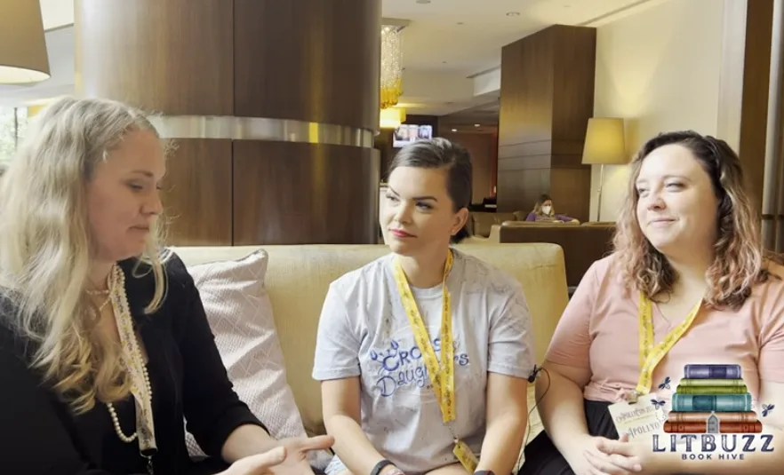 Spill the Tea with the Bees: Elise Kova